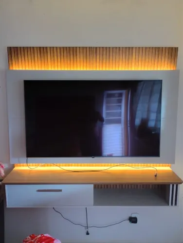 Vendo painel com led super conservado