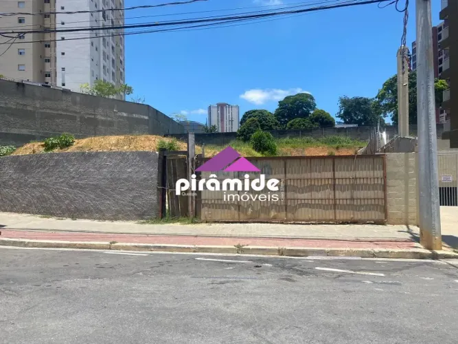 Terreno à venda, 2403 m² por R$ 4.500.000,00 - Centro - São José dos Campos/SP