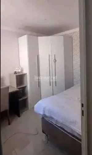 Sobrado em condomínio à Venda em Jardim Tókio, Londrina - PR