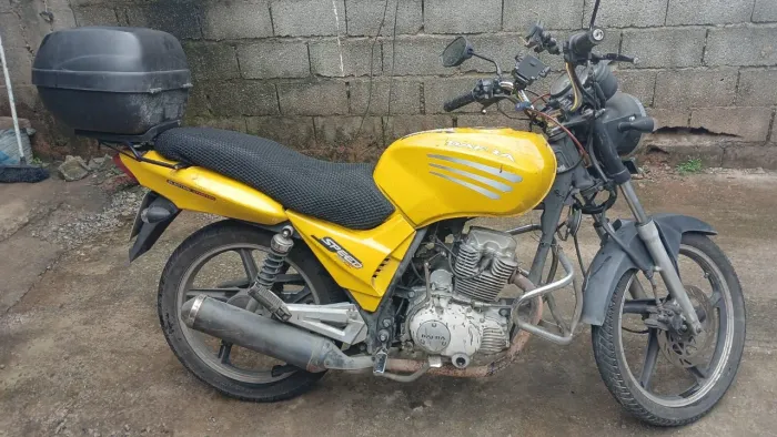 Apenas vendo dispenso golpista 