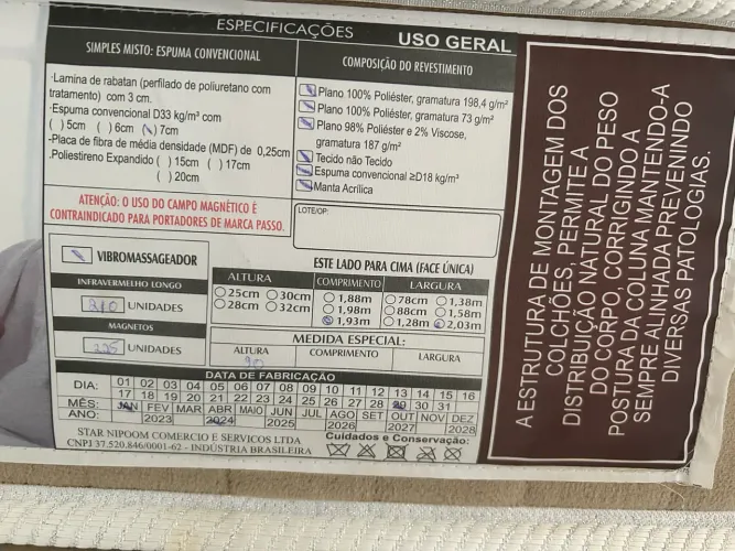 Cama de casal com massagem