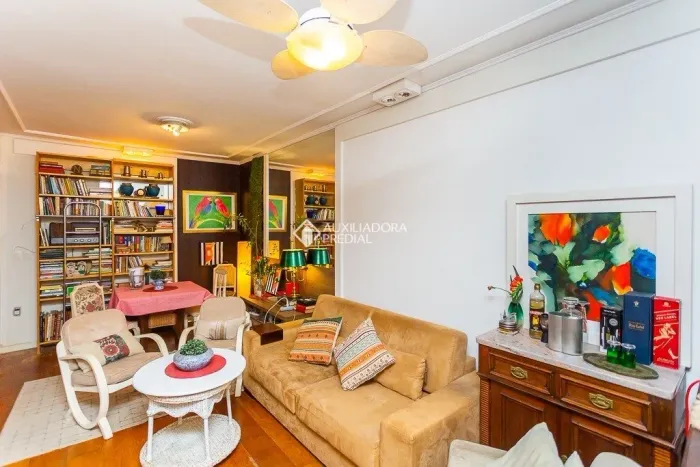 Apartamento de 2 quartos com 1 vaga à venda no bairro Bela Vista em Porto Alegre