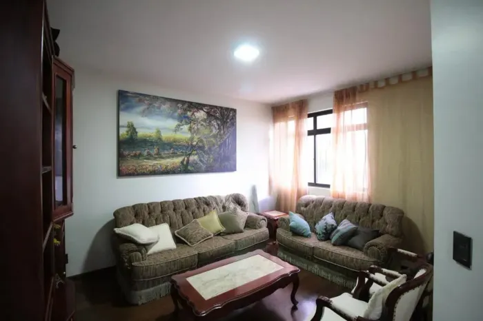Casa à Venda - Dona Clara, 4 Quartos, 285 m2