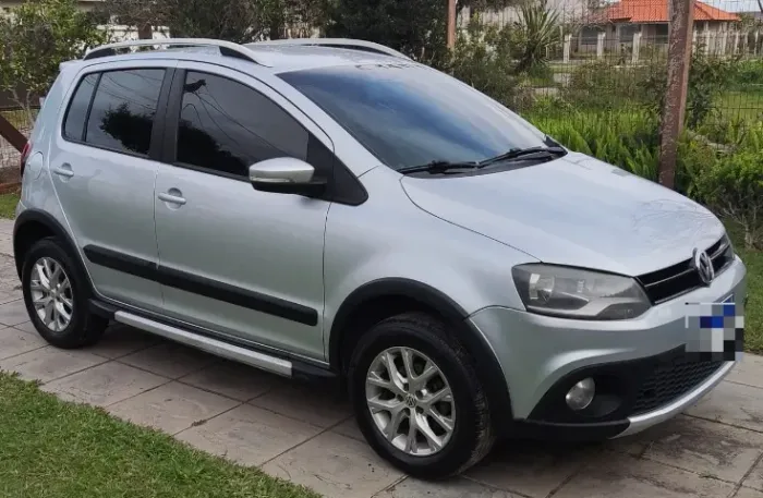 Volkswagen Crossfox 1.6 MI Total Flex 8V 5P 2013