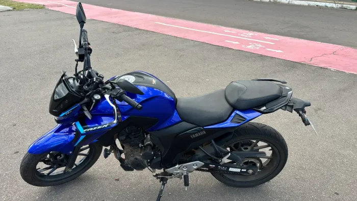 FZ25 YAMAHA AZUL