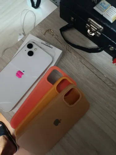 iPhone - 13