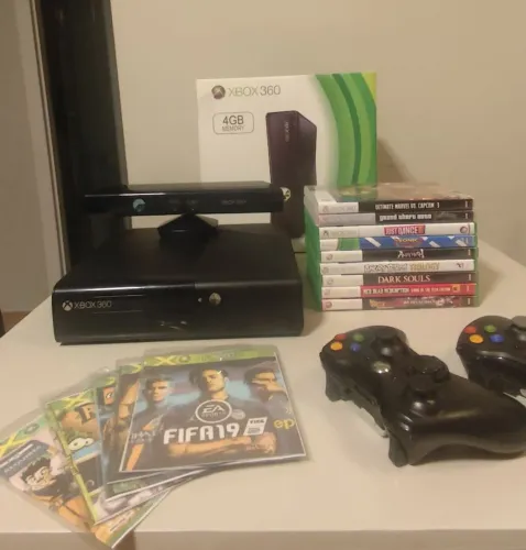 Xbox 360 Super Slim + kinect + jogos