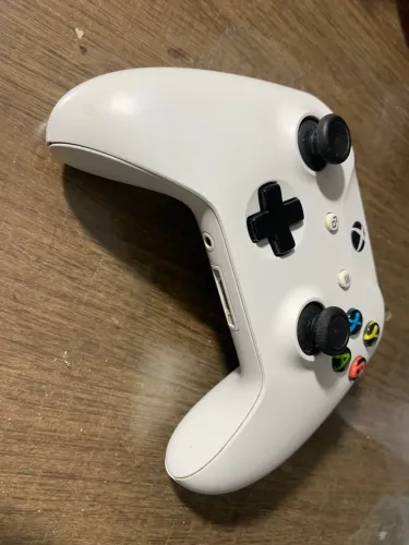 Controle Xbox One aceito cartão