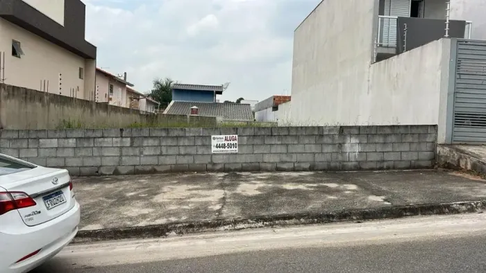 Ótimo terreno para locação!