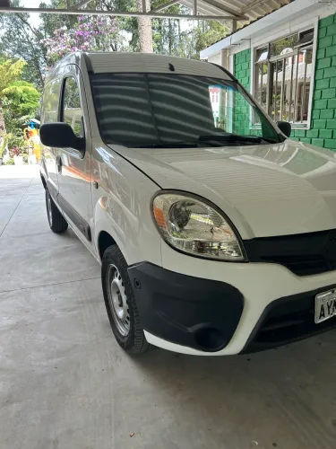 Renault Kangoo Express Hi-flex 1.6 16V 2015