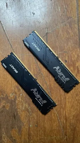 Memória RAM FURY BEAST 16GB DDR 2400MHz 