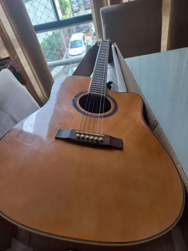 Violão elétrico
