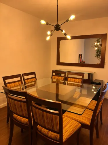 Sala de Jantar Completa 8 Lugares + Aparador + Espelho | Madeira Maciça