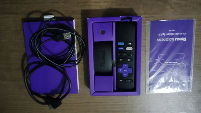 Roku TV semi novo