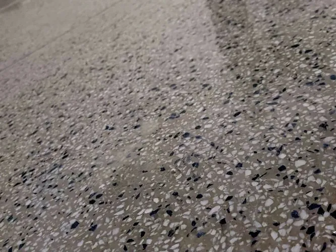 Piso de granilite