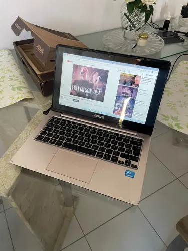 NOTEBOOK ASUS COM TOUCH NA TELA, Pegar e usar!
