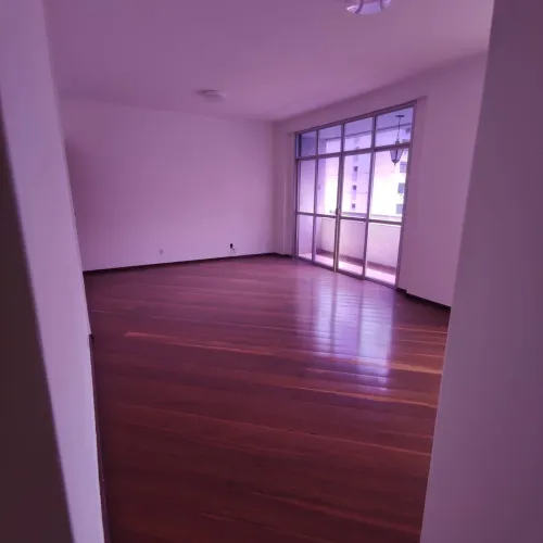 # Apartamento Exclusivo de 110 m² em Icaraí - 3 Quartos | Vila Fechada | Sol da Manhã