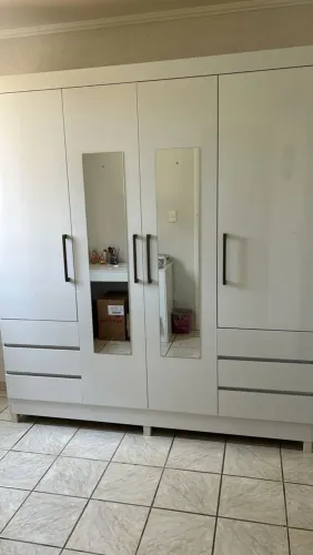 Guarda roupa