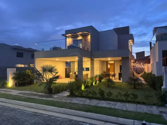 Casa com 4 Suítes e Varanda Gourmet à venda no Condomínio Vista Lagoa