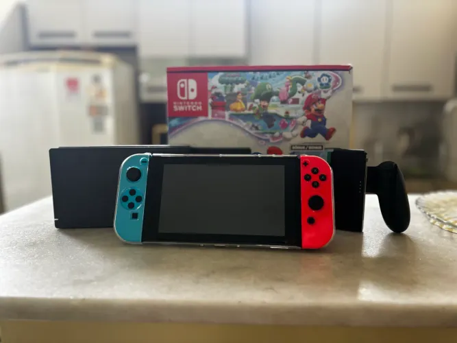 NINTENDO SWITCH 32GB