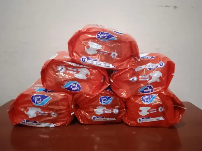 Fraldas descartáveis, Tam: G Adulto.