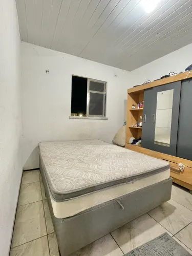 Cama (branca com cinza)
