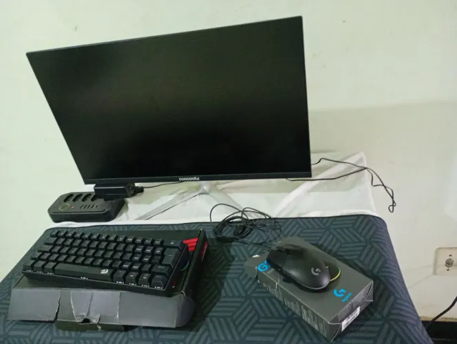 Vendo monitor 165 hz, teclado redragon 60% gamer e mouse da Logitech g203 em Piracicaba