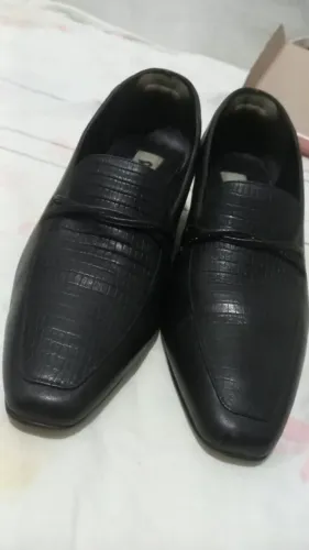 Mocassim Social Feminino Dunes London - Couro Textura Croco (Bico Quadrado)