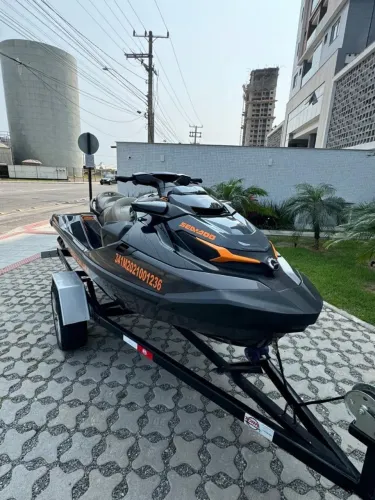 Vendo moto aquática ( jet-ski) modelo gtx ano 2021
