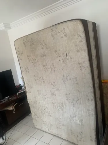 Cama e colchão