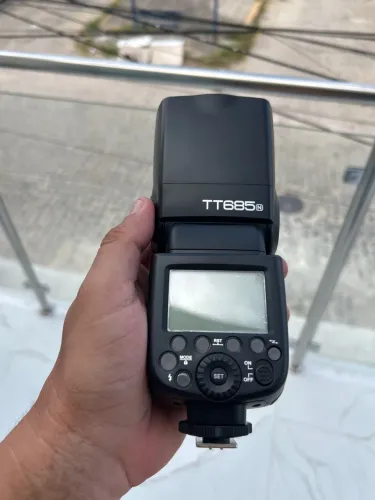 FLASH GODOX 685 NOVO