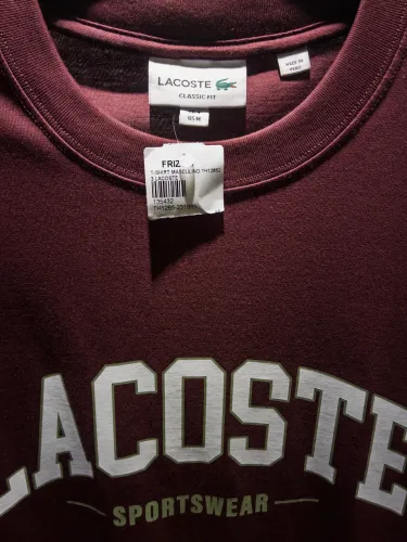 Camiseta Lacoste Sport Classic fit Bordô
