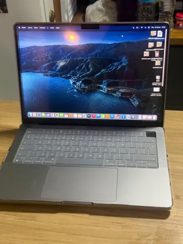 MacBook Pro M3 NOVO