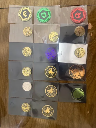 LOTE MOEDAS POKÉMON TCG