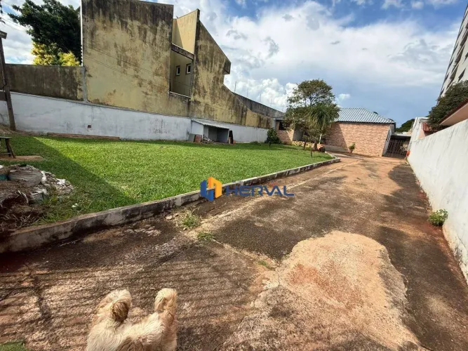 Terreno à venda, 538 m² por R$ 870.000 - Zona 08 - Maringá/PR