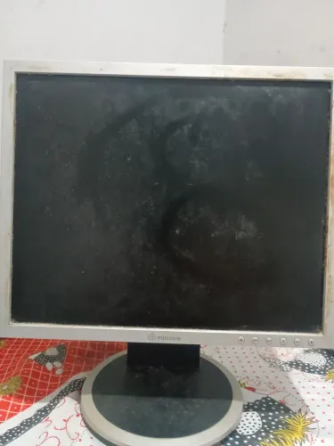 Monitor Positivo 17" com Cabo VGA