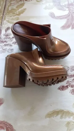 Melissa panapana mule
