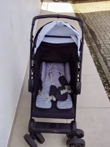 Bebê conforto e carrinho 