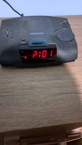 Rádio Relógio(Ler todo anúncio)
