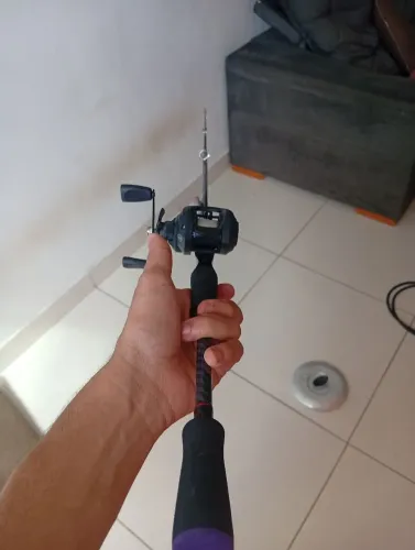 Vendo ou troco kit vara de pesca, troco em kit molinete