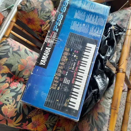 Teclado ihamaha PSR 590 funciona perfeitamente