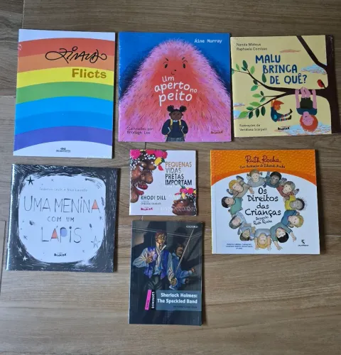 Vendo 7 livros infantis