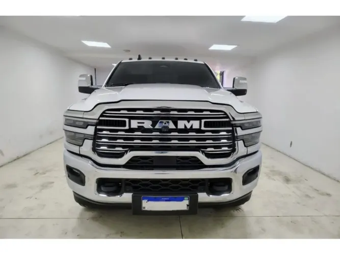 Ram 3500 Limited Longhorn 6.7 TB CD Diesel 2025