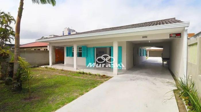 Casa com 4 dormitórios para alugar, 120 m² por R$ 900,00/dia - Centro - Guaratuba/PR