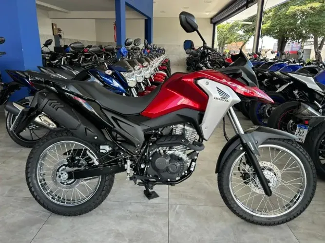 Honda XRE 190 modelo 2026 em estado de zero quilômetro, com apenas 6 km, isso mesmo 6 km !
