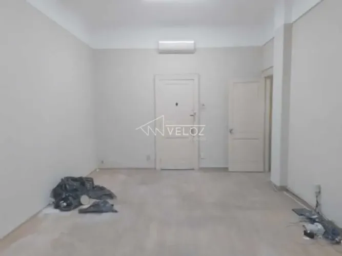Sala : / Comercial / Centro