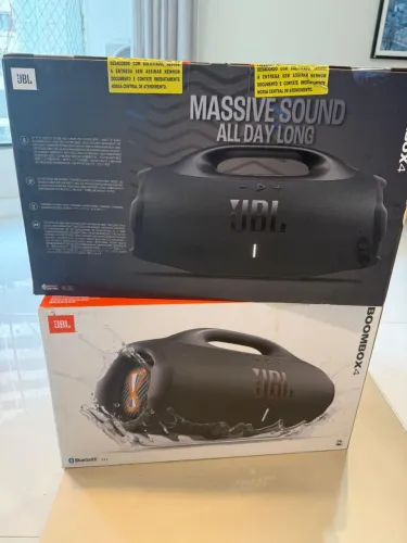 BOOMBOX 4