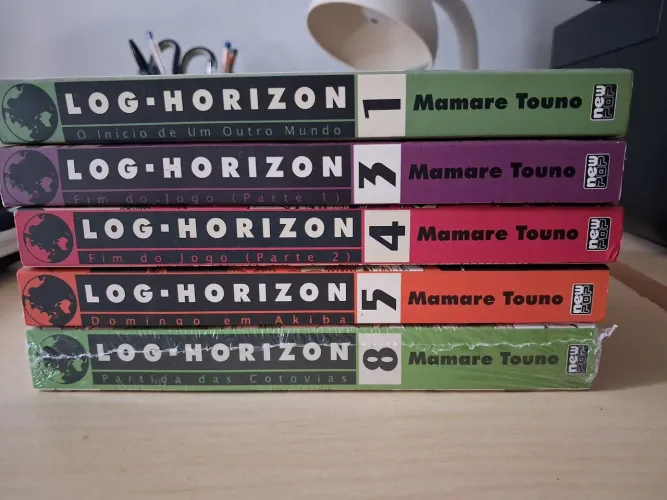 Coleção Log horizon vol 1, 3, 4, 5 e 8