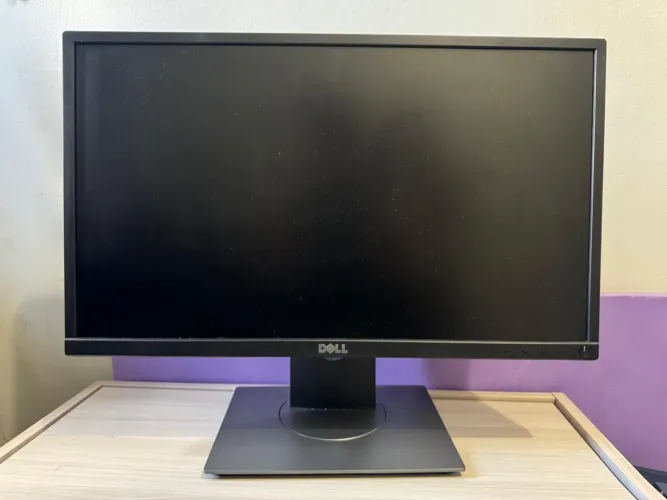 Venda de monitor Dell em perfeito estado