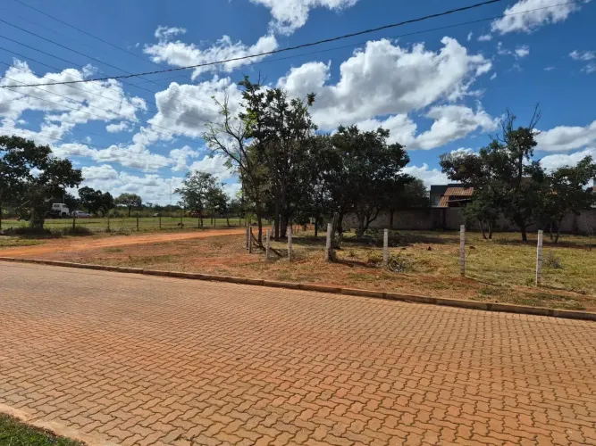 Cond. Estancia Quintas da Alvorada - Quadra 02 próximo a portaria